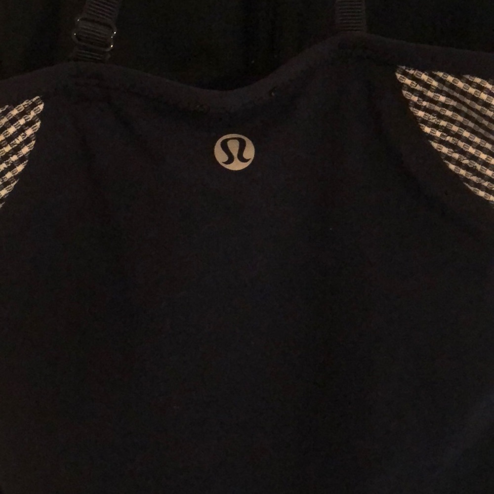 Lululemon halter tank worn twice - Picture 3 of 3